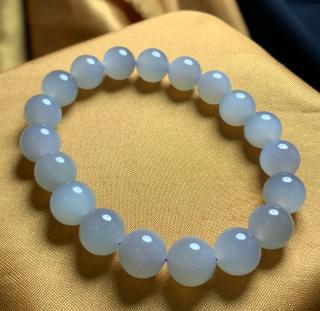 烟紫和田玉手串:美到窒息的新宠