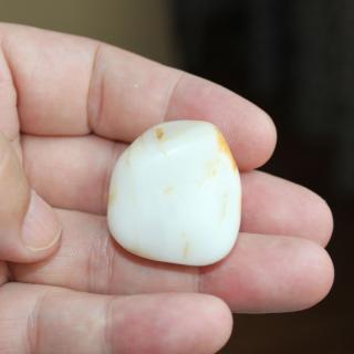 玩和田玉要求真,别拿滚料也当籽!和田玉鉴定保养知识大全