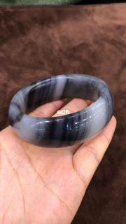 新疆和田玉青花籽料手镯