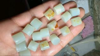 新疆和田玉籽料手链手串,10/11mm尺寸,刚打出来一条